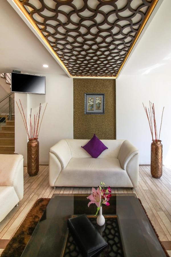 Icon Suites By Bhagini Bangalore Exteriör bild