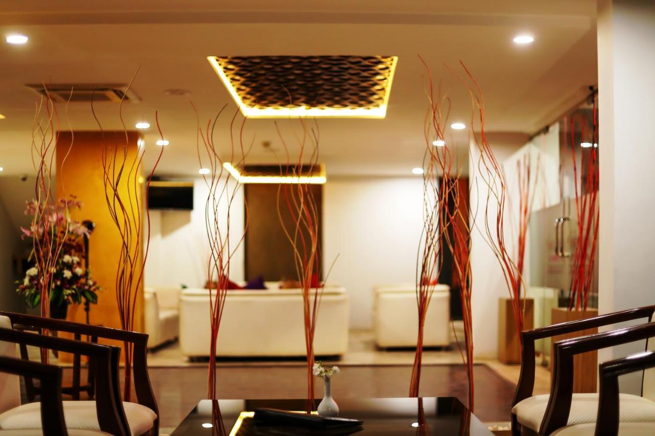 Icon Suites By Bhagini Bangalore Exteriör bild