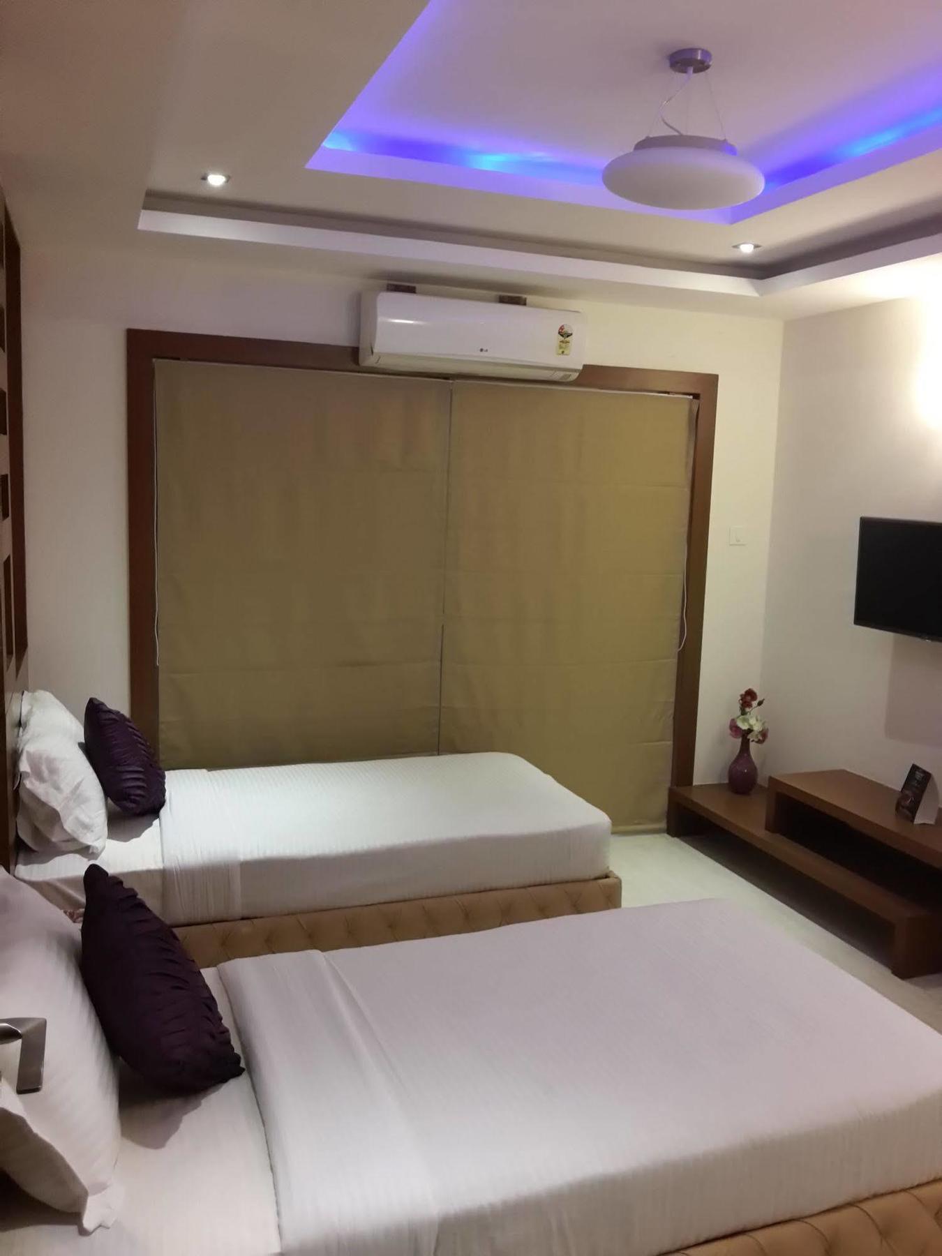 Icon Suites By Bhagini Bangalore Exteriör bild