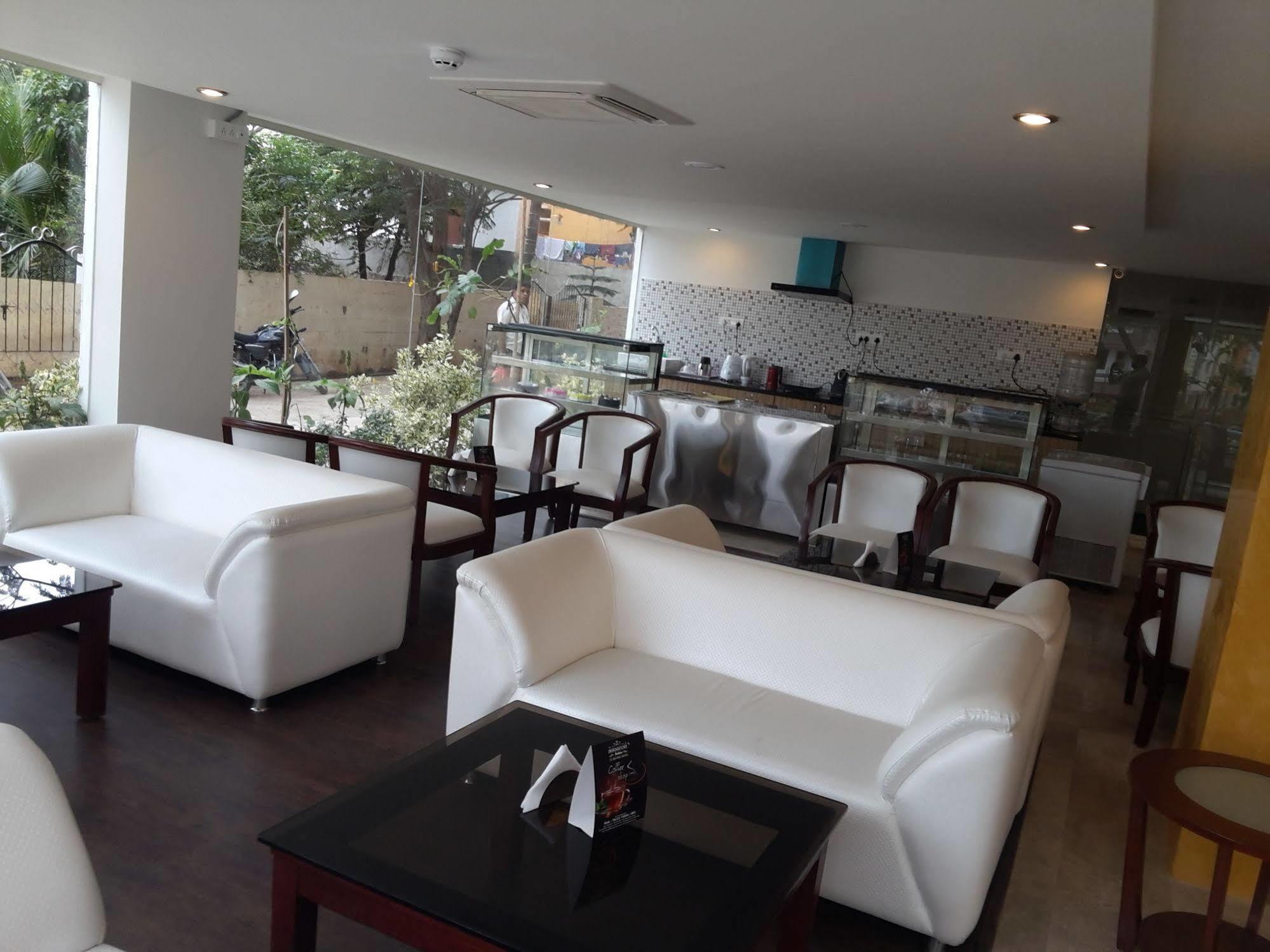 Icon Suites By Bhagini Bangalore Exteriör bild